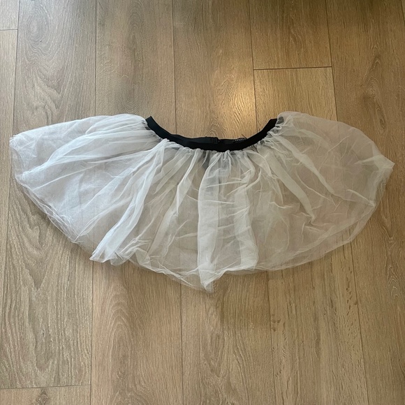 Talula Tulle Skirt - Picture 2 of 4